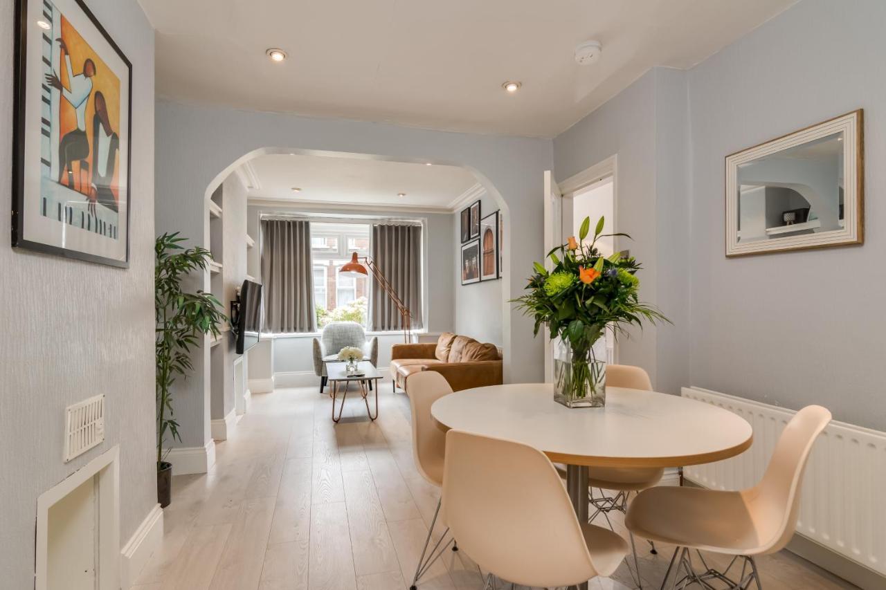 בלפסט Stylish Home With Smart Technology מראה חיצוני תמונה